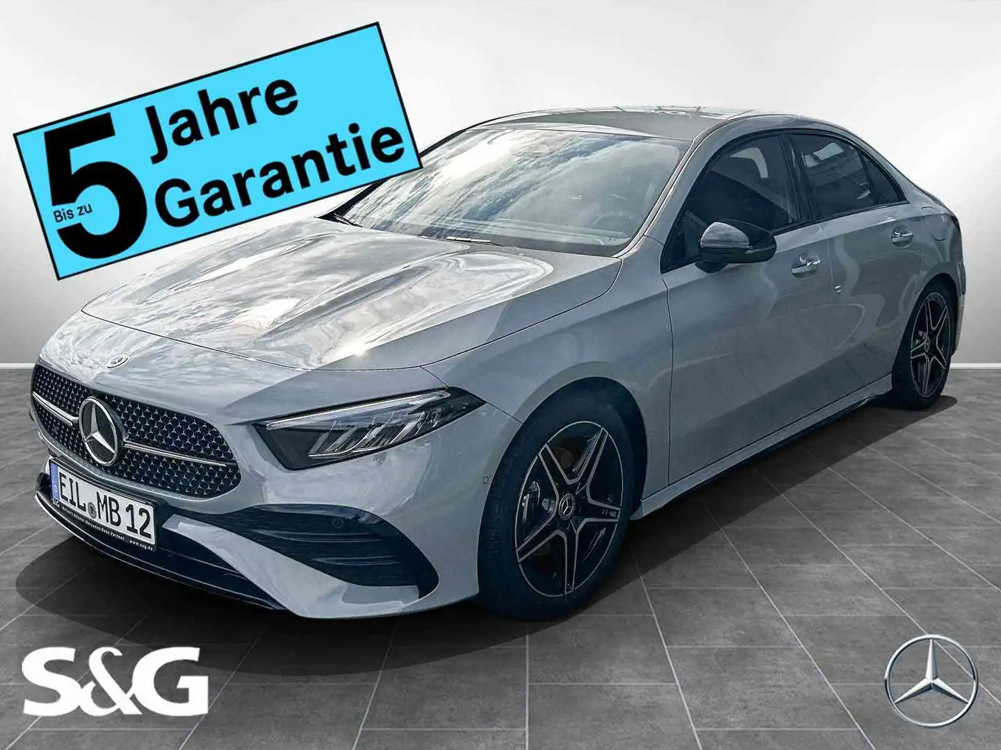 Mercedes-Benz A 200 LIM AMG MBUX+RüKam+LED+Night+AHK+Standhz. Grau - 1