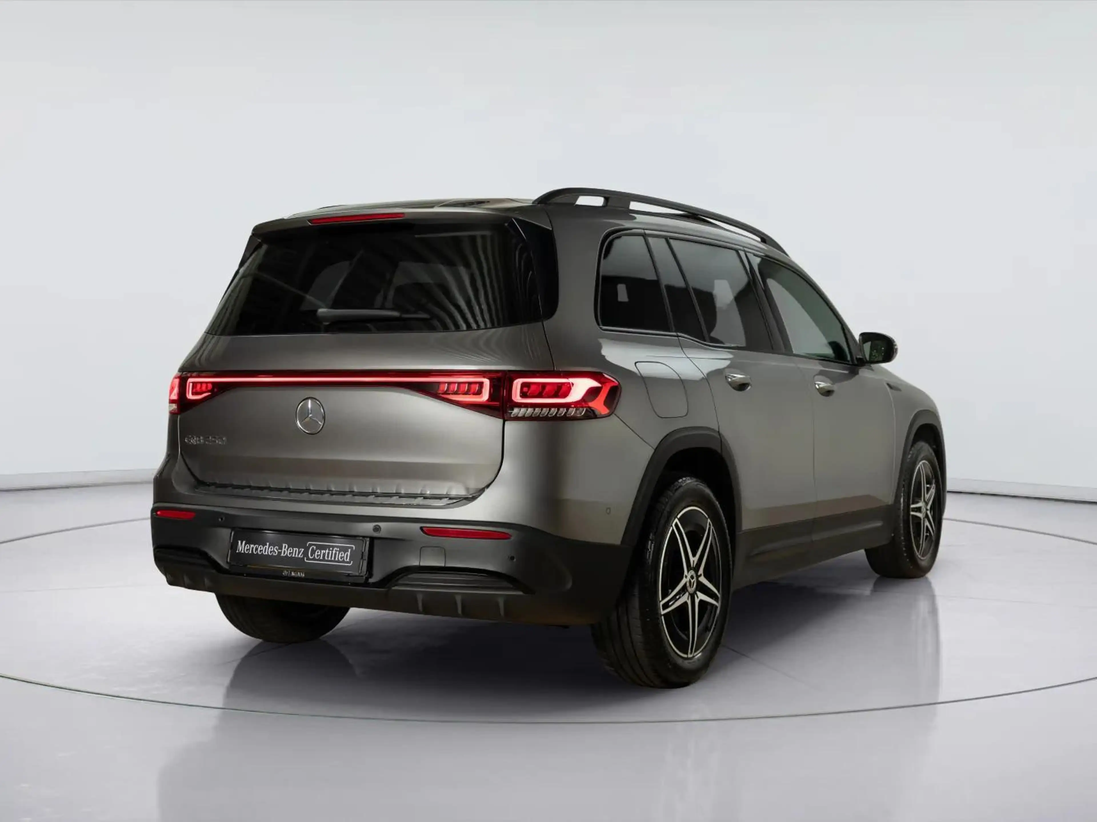 Mercedes-Benz EQB 250 AMG Line 67 kWh | Panorama dak — photo 2