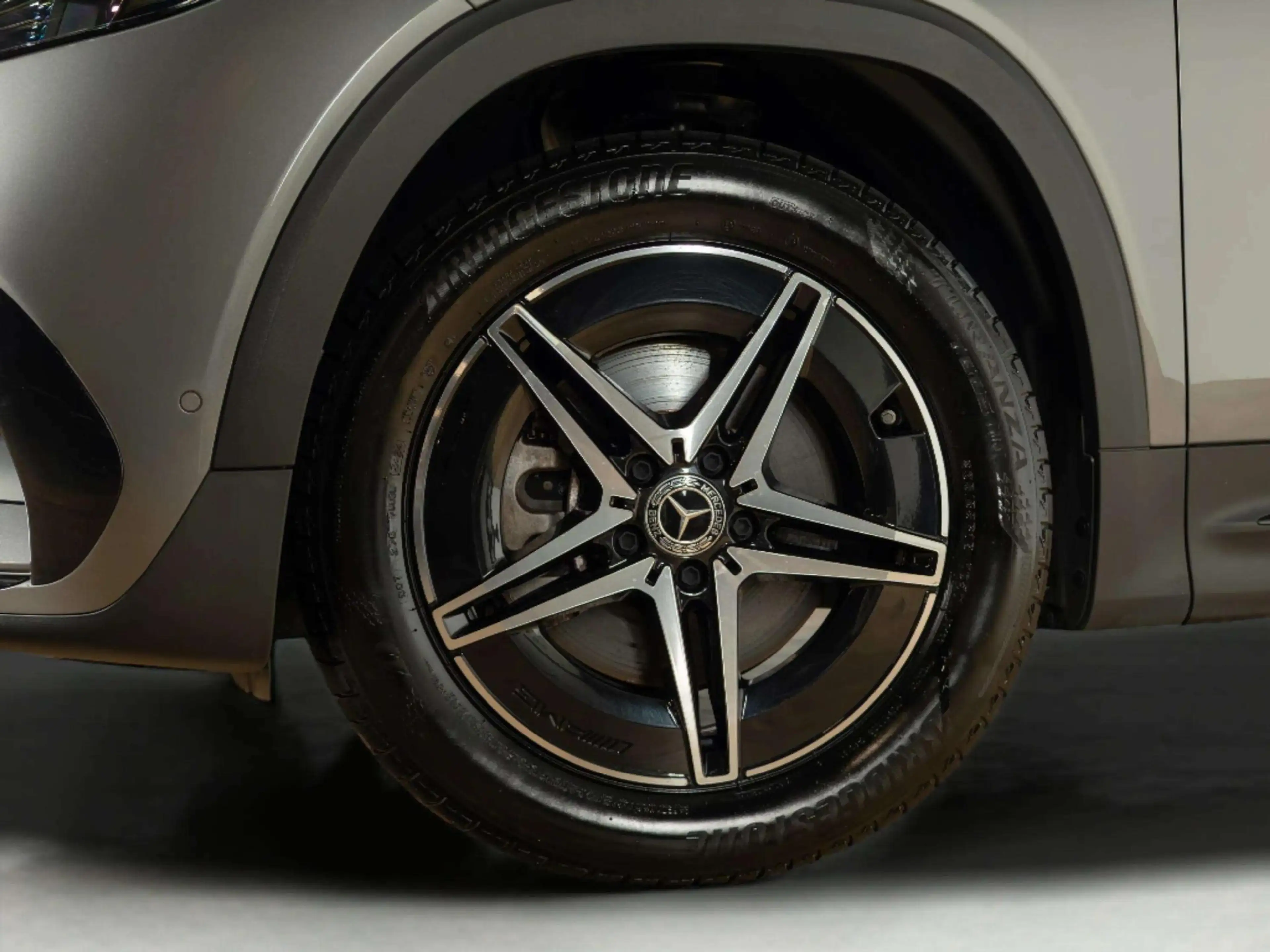 Mercedes-Benz EQB 250 AMG Line 67 kWh | Panorama dak — photo 8