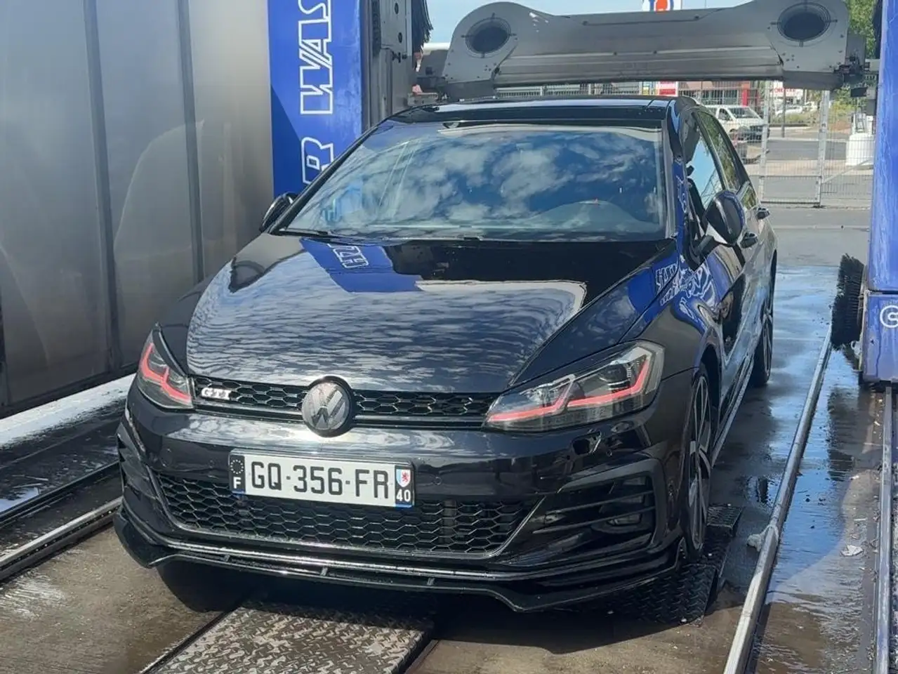 Volkswagen Golf GTI