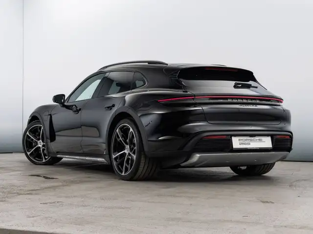 Porsche Taycan view 3