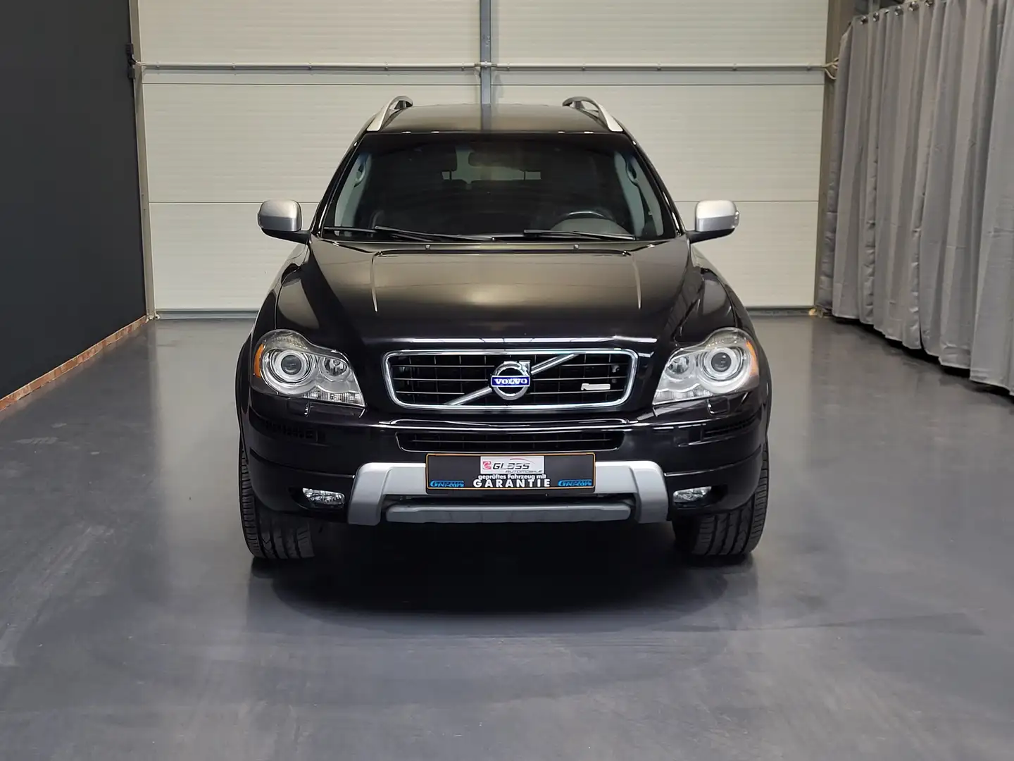 Volvo XC90 2.4 D5 R-Design Geartronic *Leder| Navi| 7 Sitze) Schwarz - 2