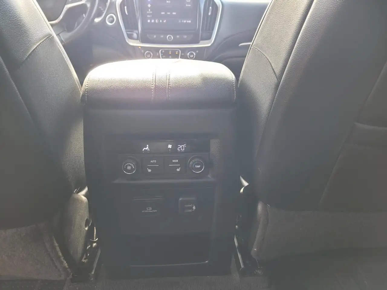Chevrolet Traverse снимка Chevrolet Traverse