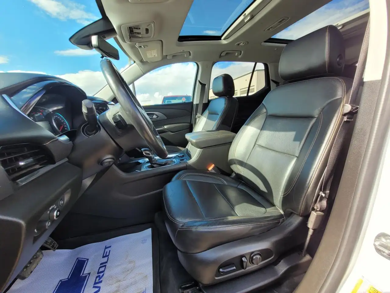Chevrolet Traverse снимка Chevrolet Traverse