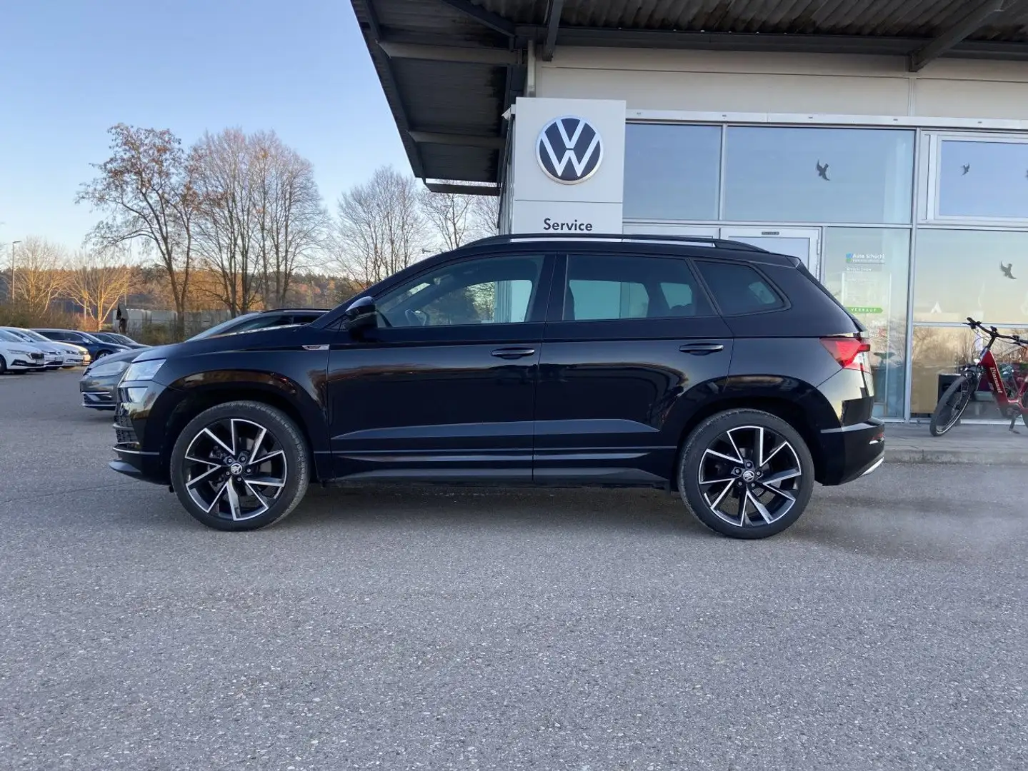 Skoda Karoq 2.0 TDI DSG 4x4 SPORTLINE 19"+EL.HECK+NAVI Schwarz - 2