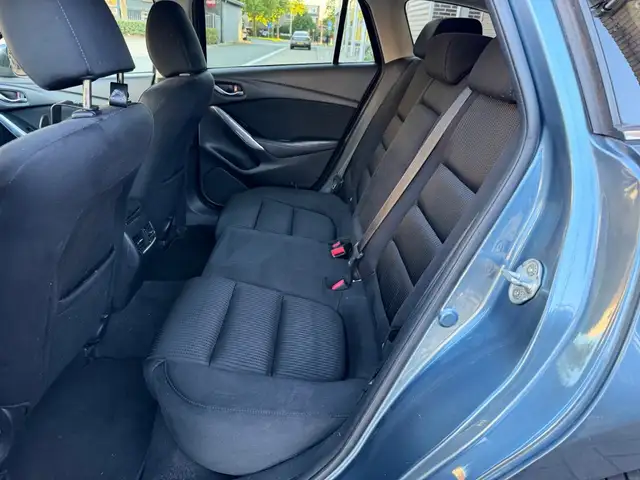Mazda Mazda6 view 11