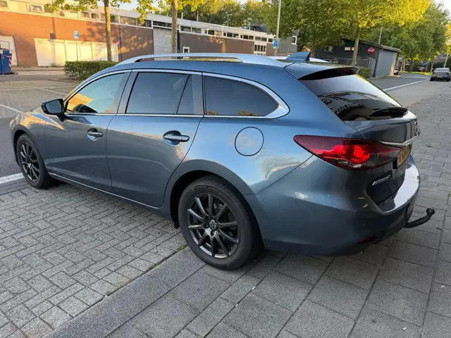 Mazda Mazda6 view 7
