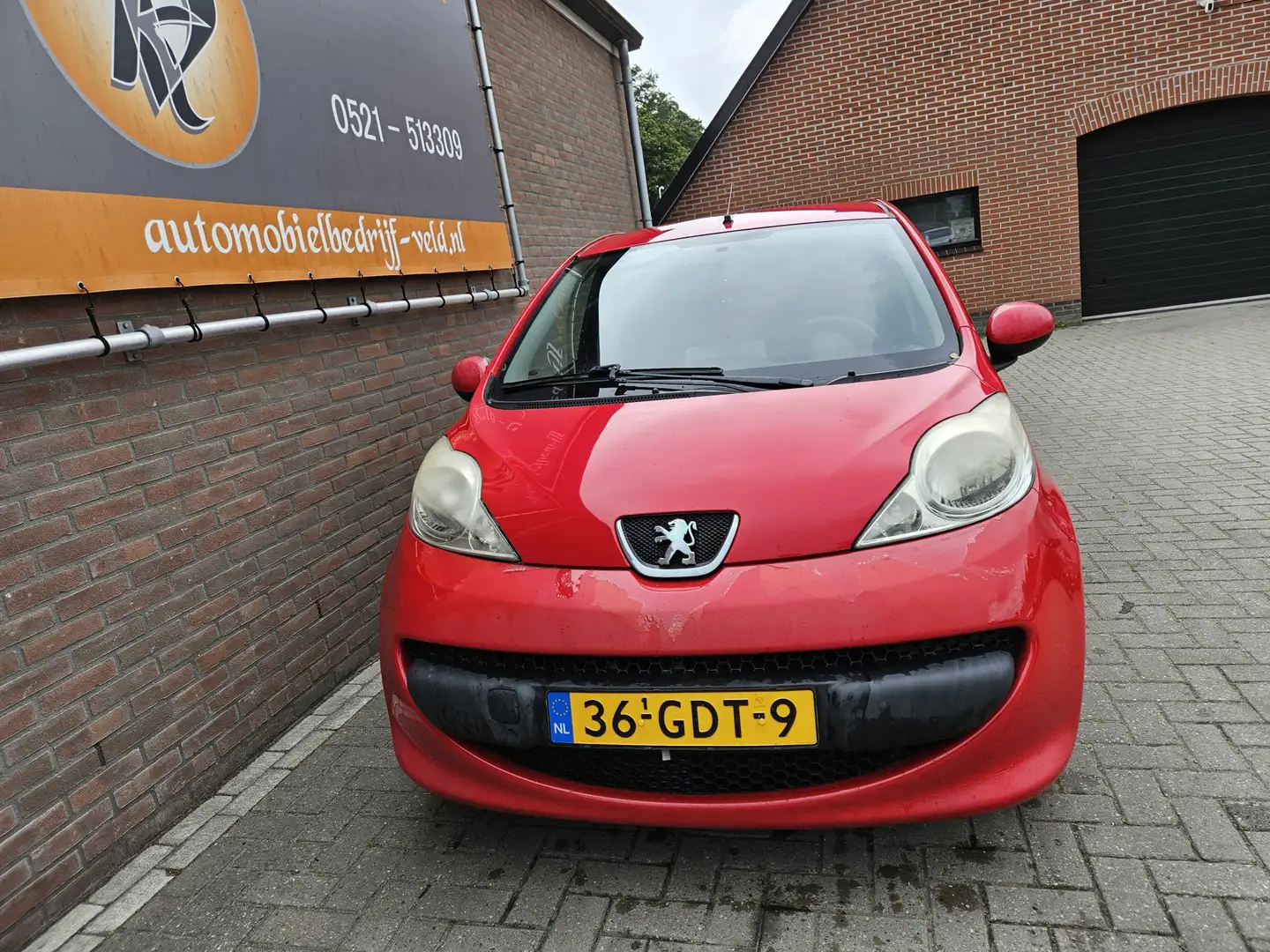 Peugeot 107 1.0-12V XS Piros - 2