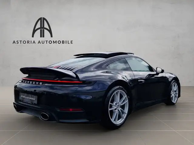 Porsche 992 view 9