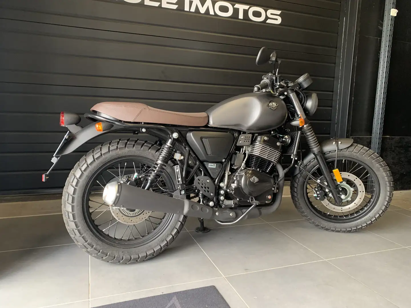 Archive Motorcycle Scrambler 250 Schwarz - 2