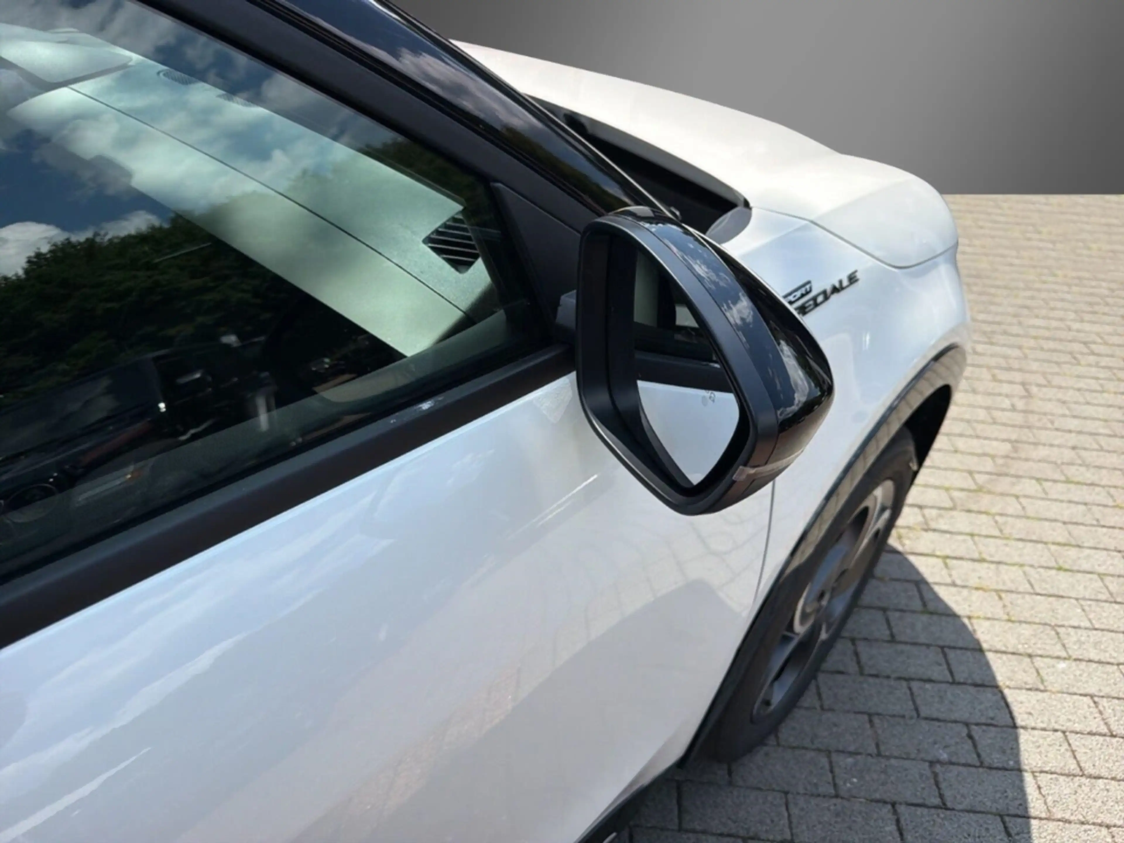 Alfa Romeo Junior Ibrida Sport Speciale 1,2 VGT 107kW MY26 — photo 15
