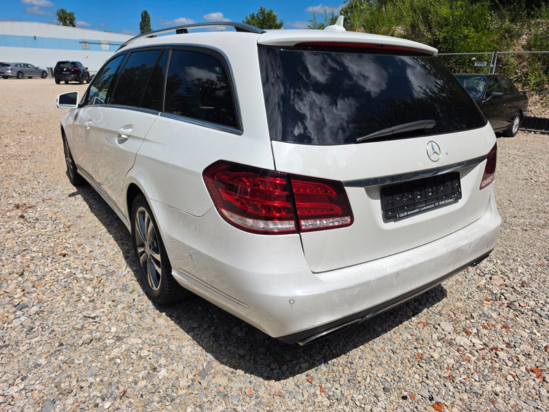 Mercedes-Benz E 350 E T-Modell E 350 BlueTec 4Matic — photo 3