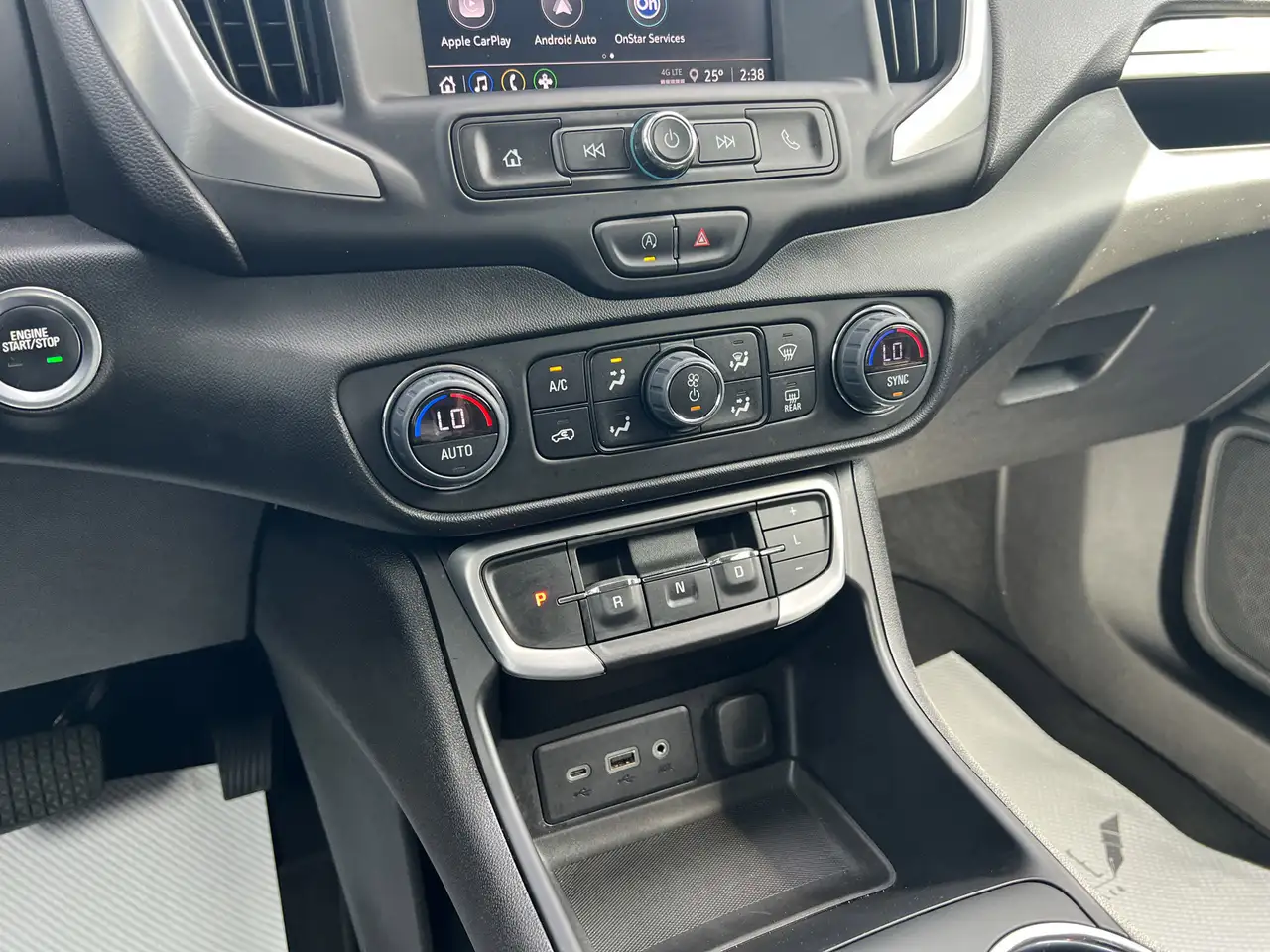 GMC Terrain снимка GMC Terrain