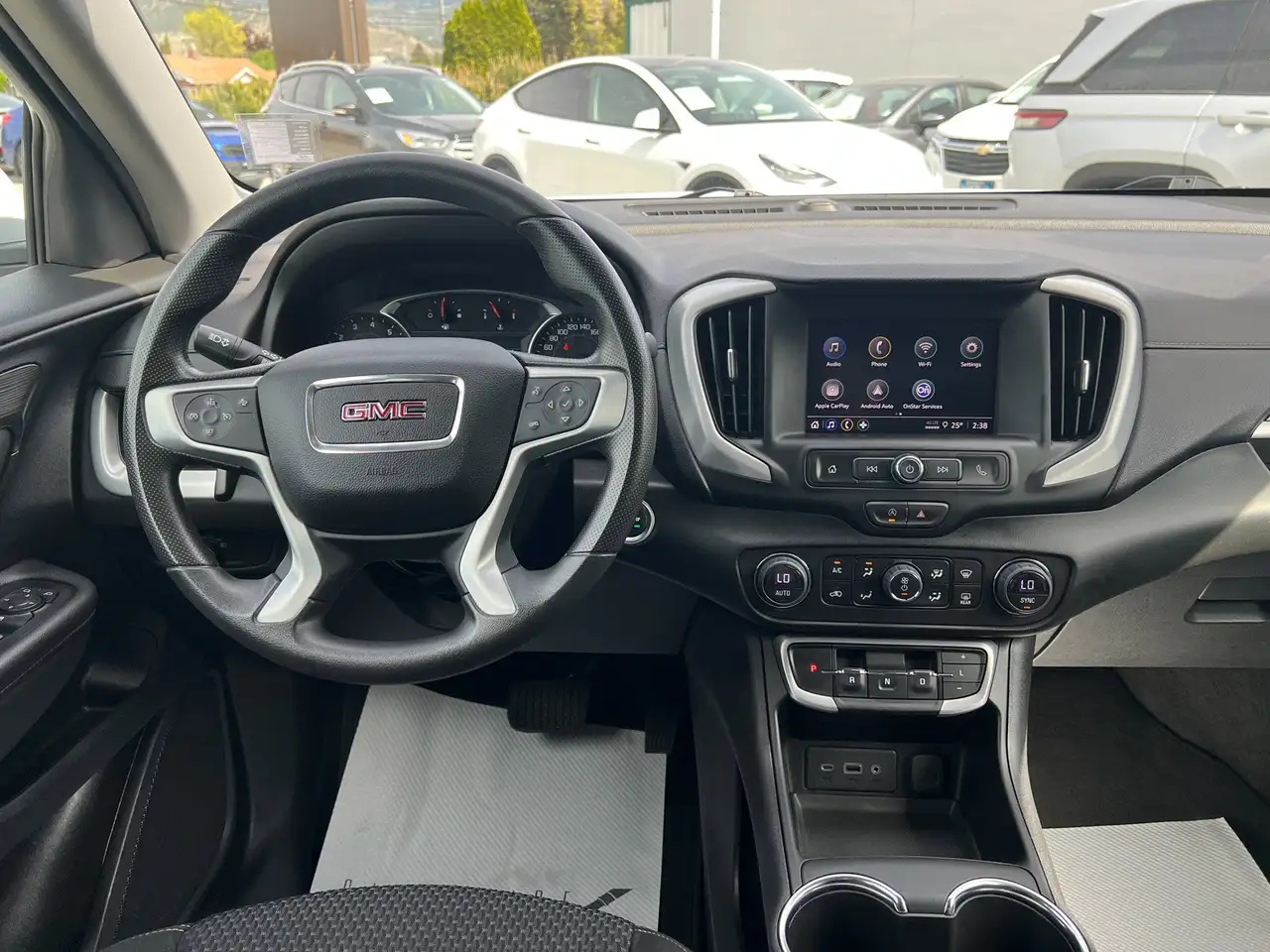 GMC Terrain снимка GMC Terrain