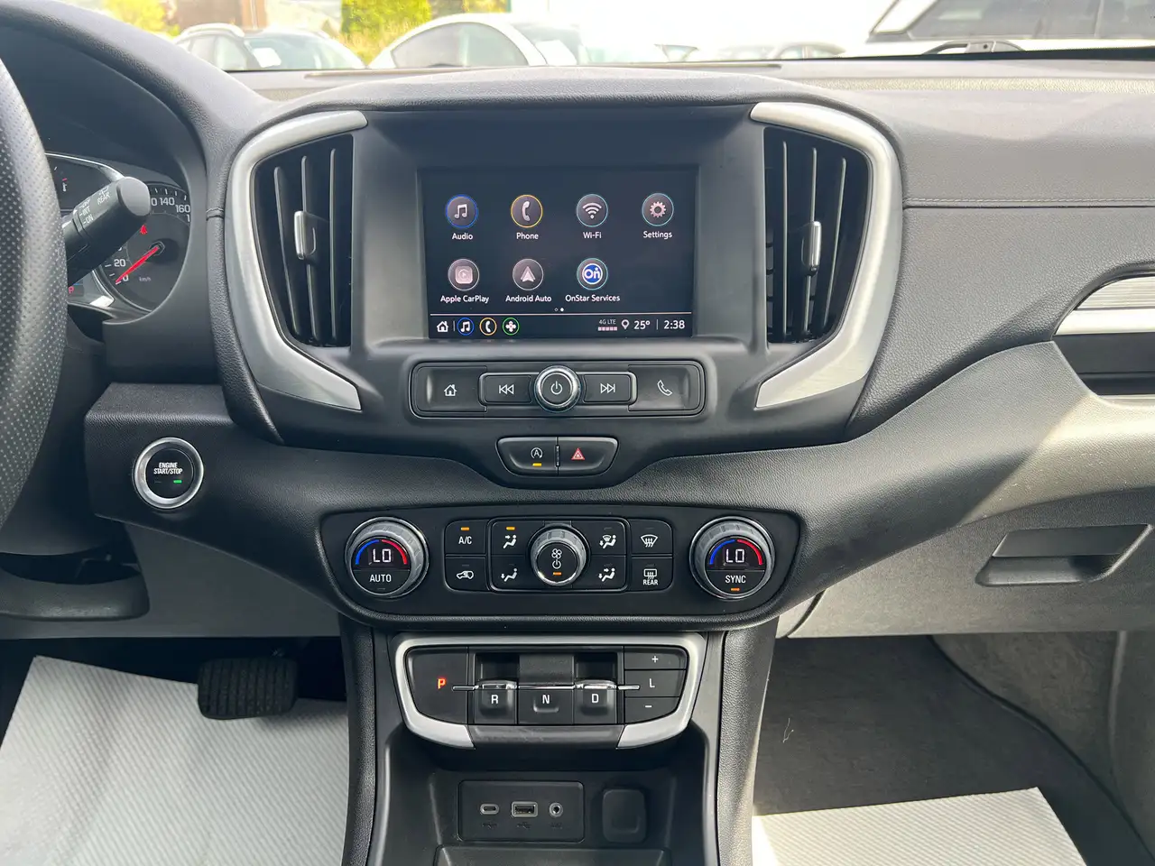 GMC Terrain снимка GMC Terrain