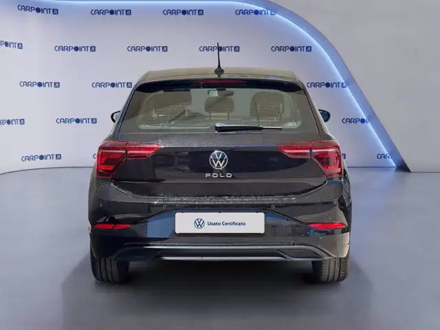 Volkswagen Polo view 5
