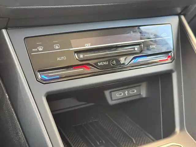 Volkswagen Polo view 25