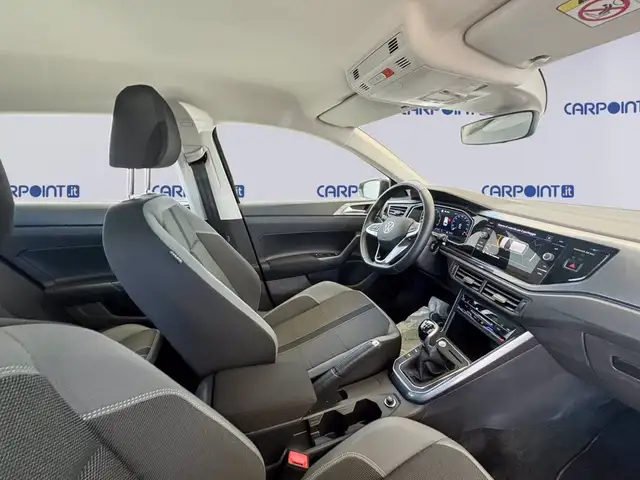 Volkswagen Polo view 7