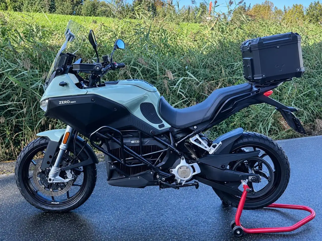 Zero Motorcycles Zero DSR