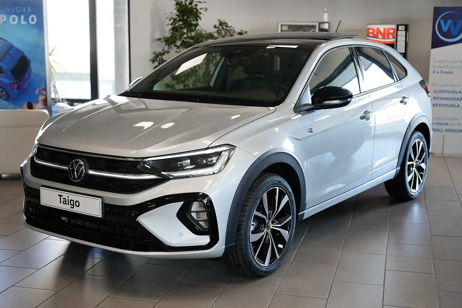 Volkswagen Taigo 1.0 TSI 115 CV R-Line Plus Argent - 1