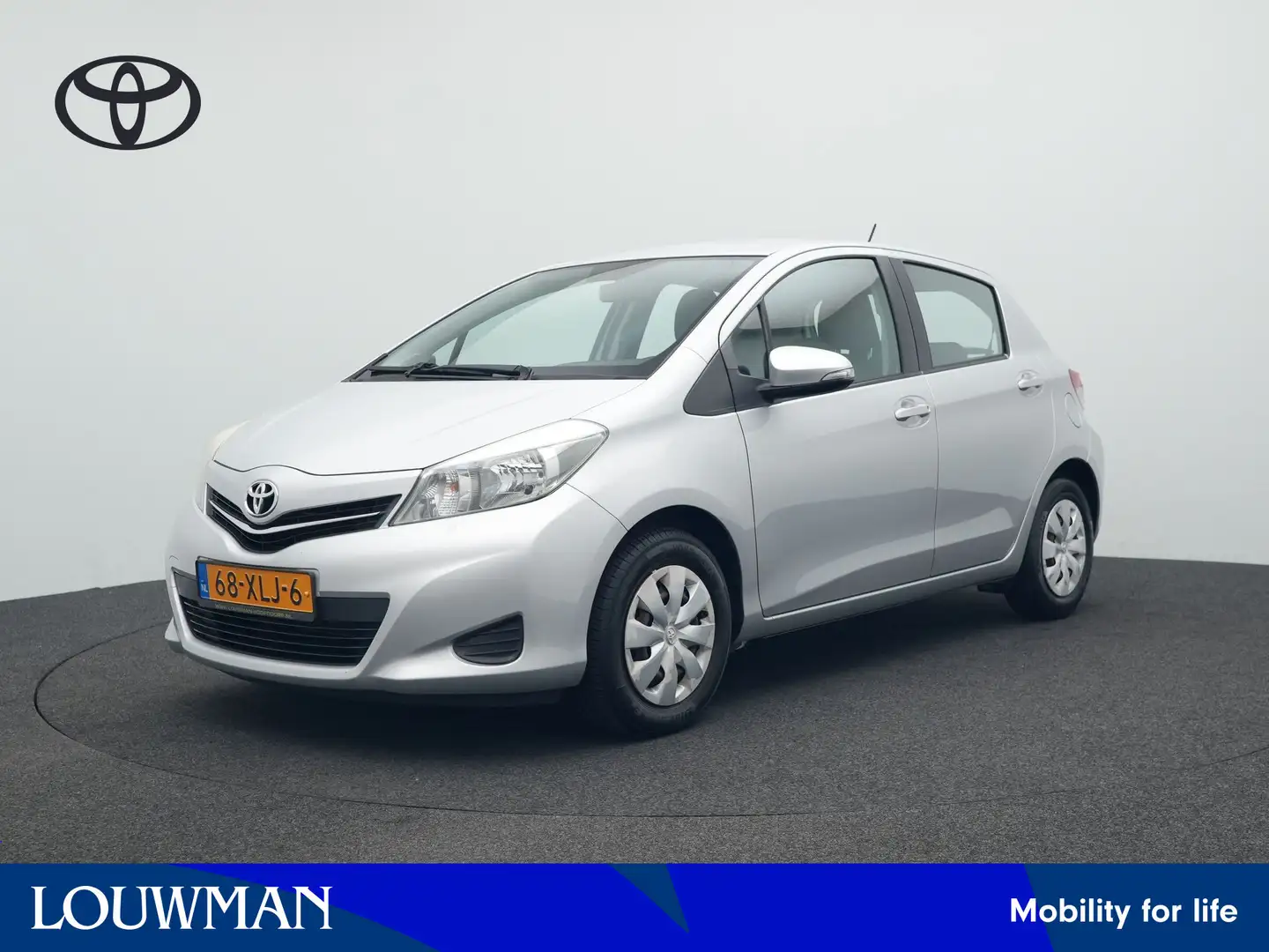 Toyota Yaris 1.0 VVT-i Aspiration Grijs - 1