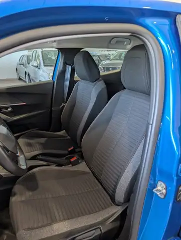 Peugeot 2008 view 9