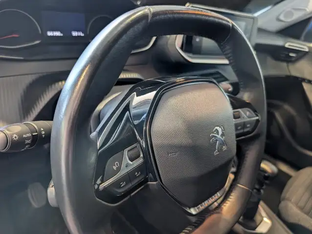 Peugeot 2008 view 12