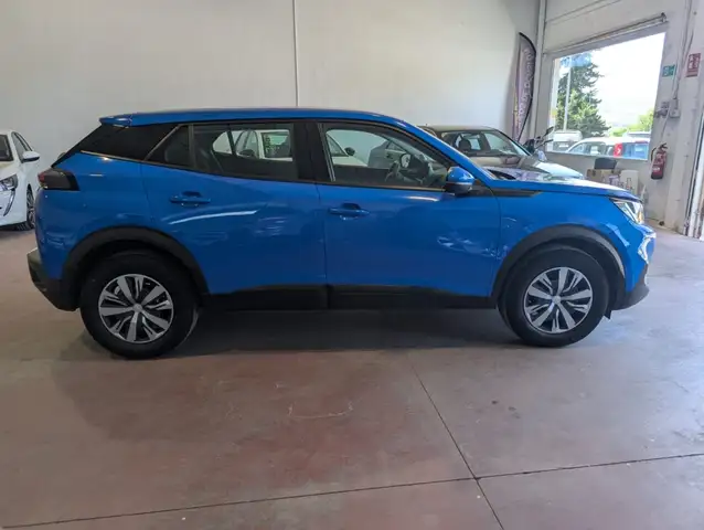 Peugeot 2008 view 6