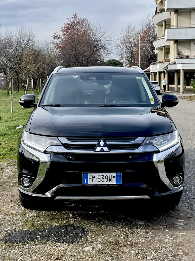 Mitsubishi Outlander phev 2.0 Instyle Diamond Sda Premium Pack 4wd my17 Nero - 2