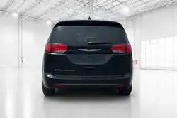 Chrysler Grand Caravan 2027