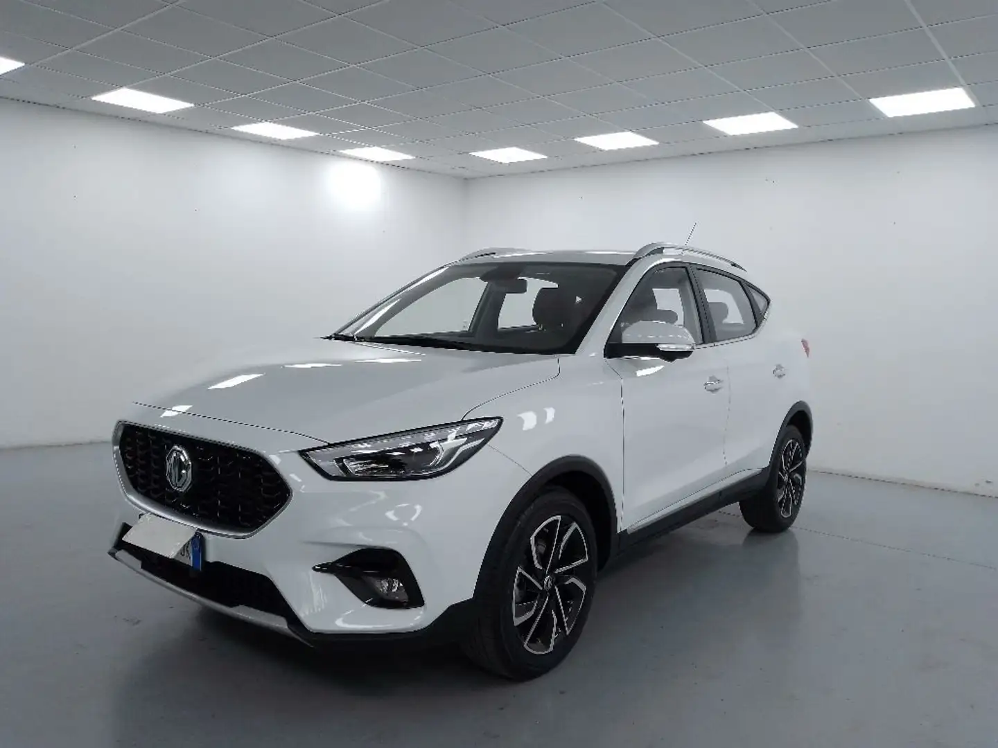 MG ZS 1.5 Luxury Bianco - 1