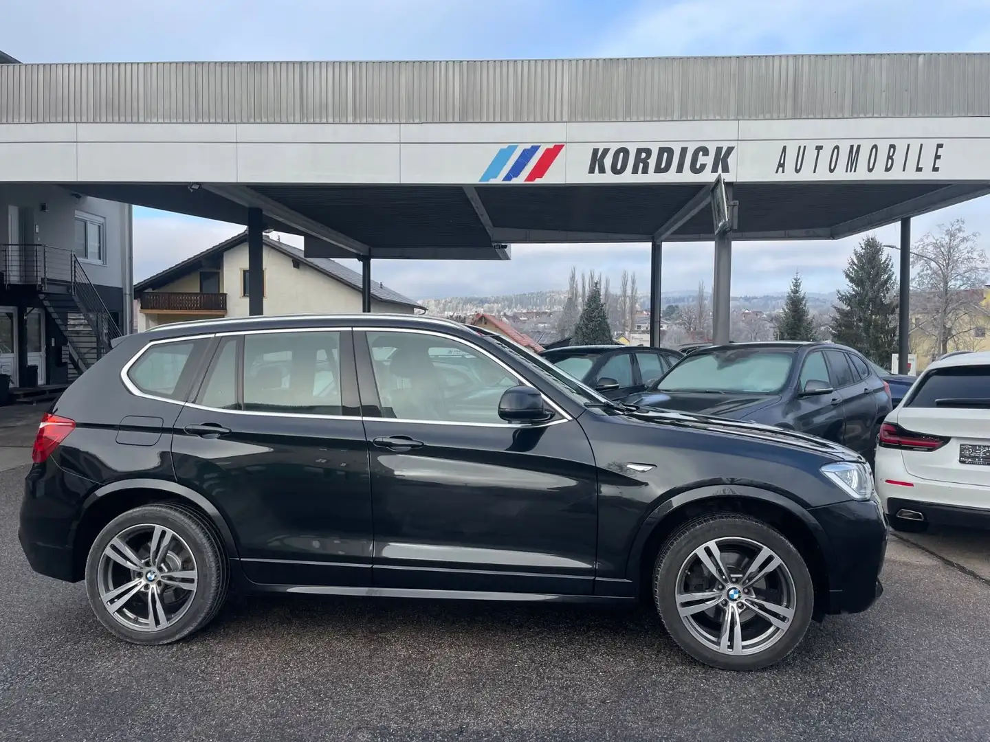 BMW X3 xDrive 20d ///M-SPORTPAKET (F25)/NAVI/XENON Schwarz - 2