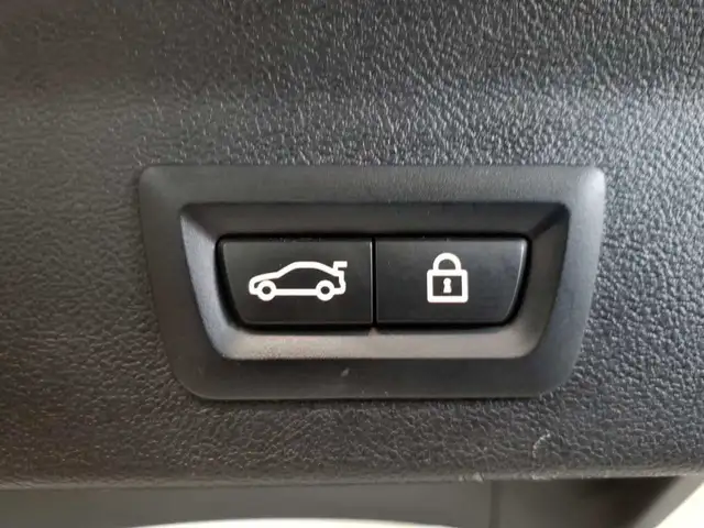 BMW X3 view 16