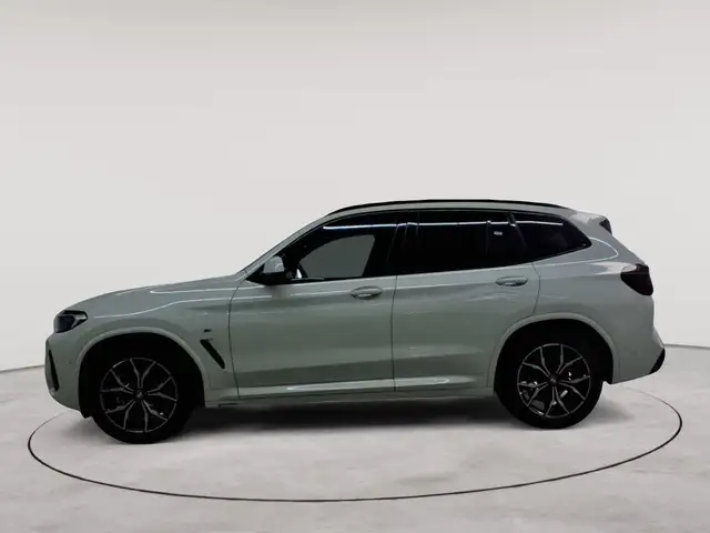 BMW X3 view 6