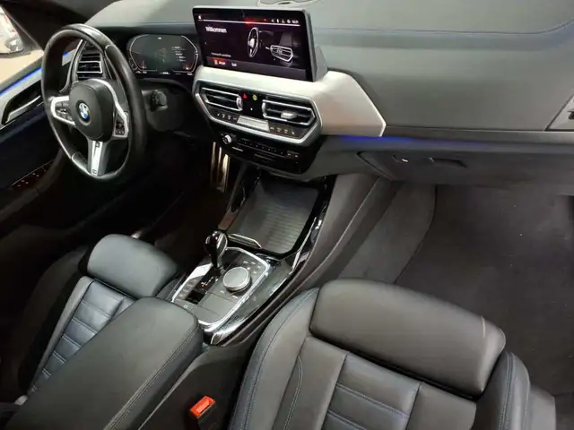 BMW X3 view 9
