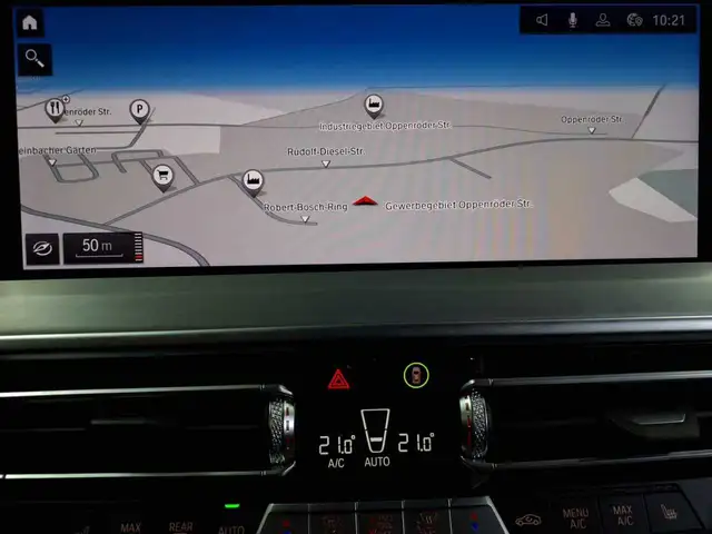 BMW X3 view 12