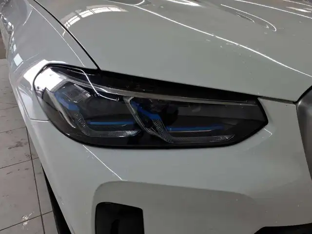 BMW X3 view 18