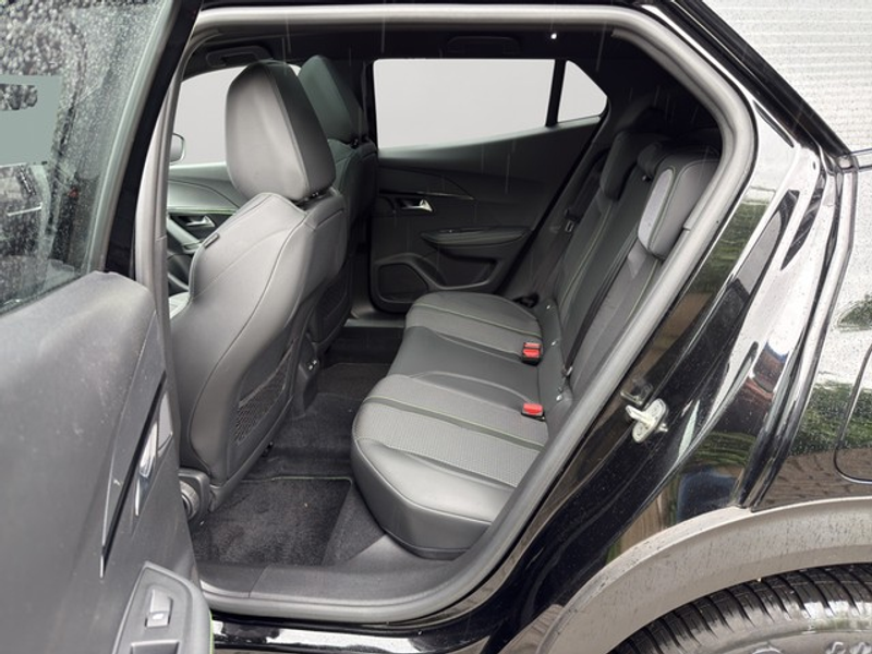Peugeot 2008 PureTech 130 1.2 — photo 15
