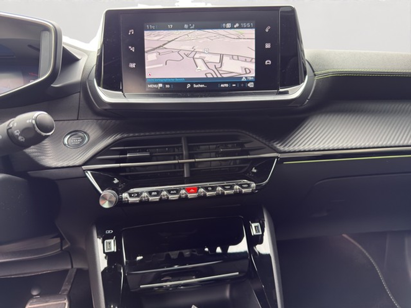 Peugeot 2008 PureTech 130 1.2 — photo 12