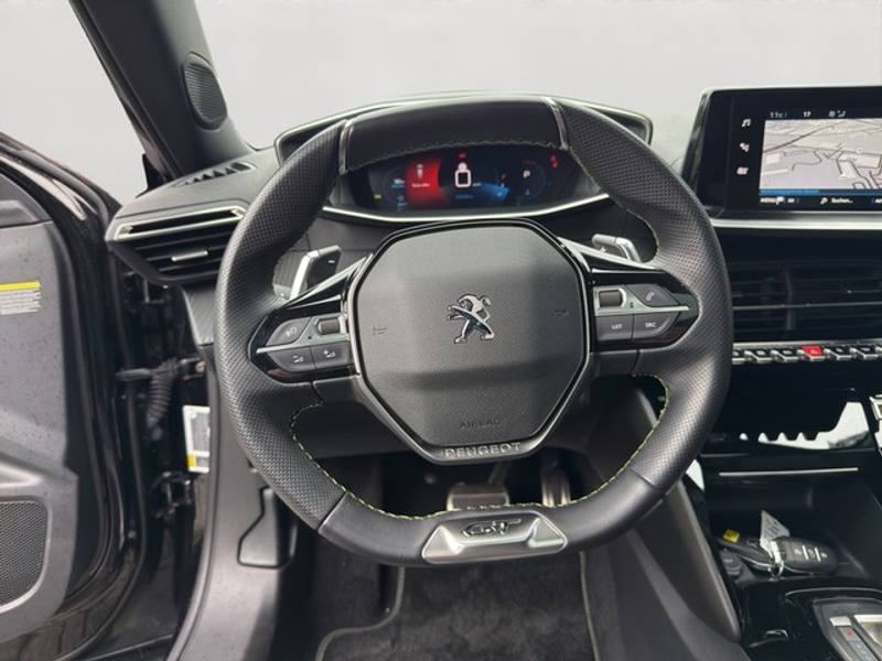 Peugeot 2008 PureTech 130 1.2 — photo 13