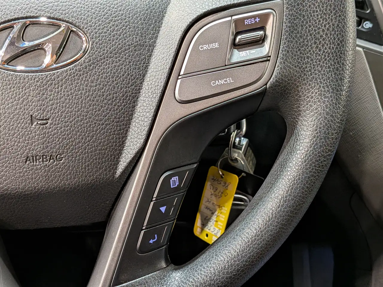 Hyundai SANTA FE снимка Hyundai SANTA FE