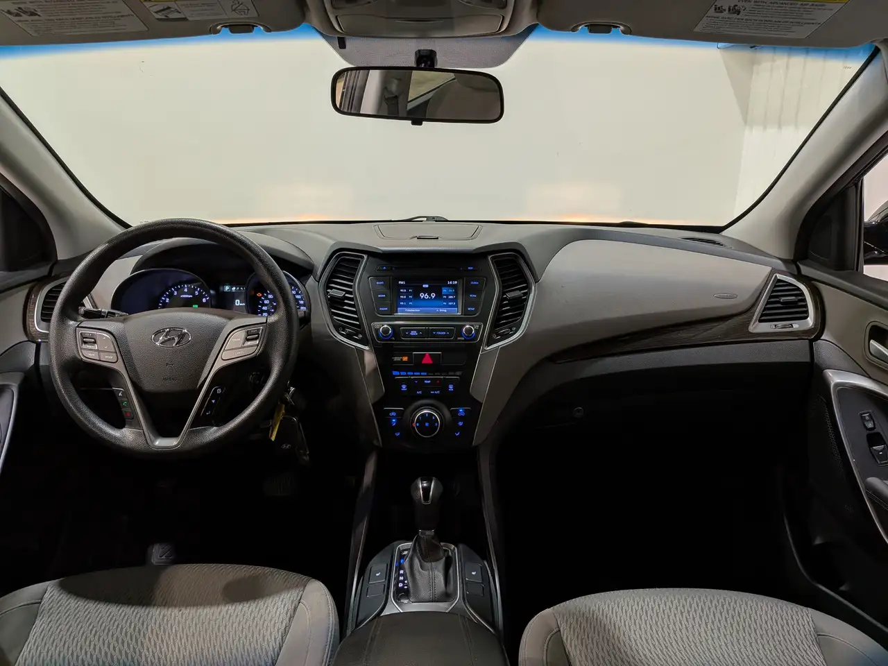 Hyundai SANTA FE снимка Hyundai SANTA FE