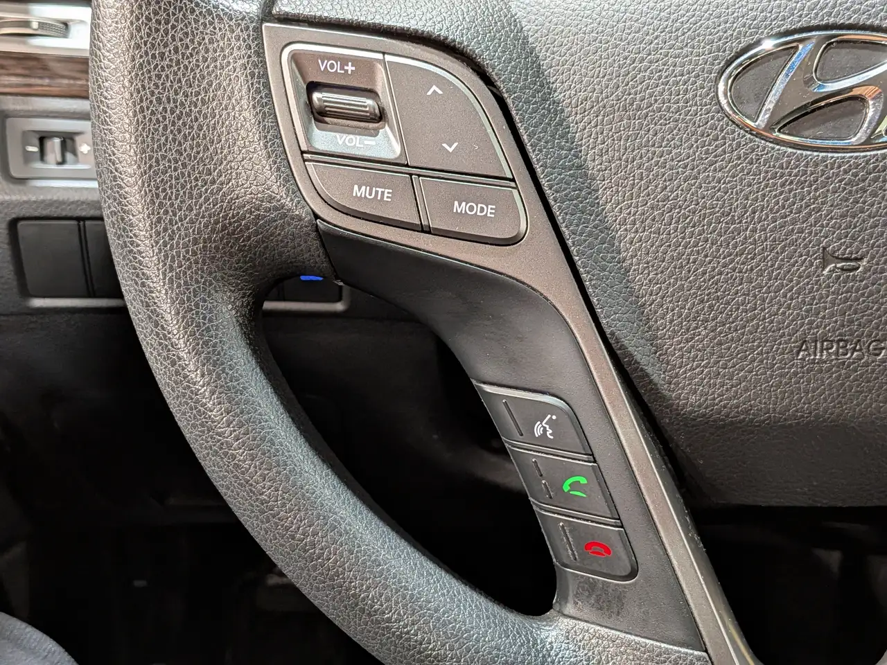 Hyundai SANTA FE снимка Hyundai SANTA FE