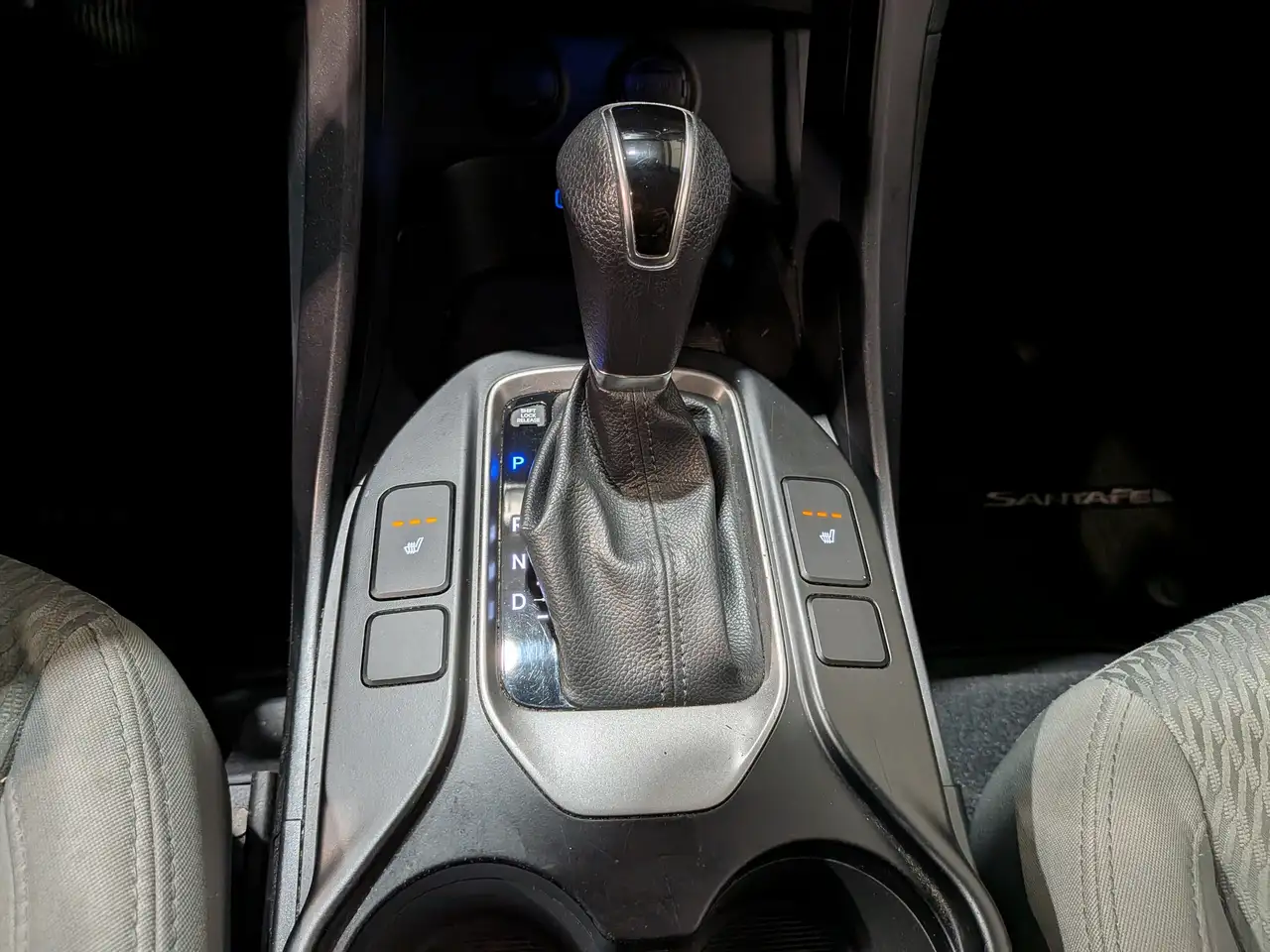 Hyundai SANTA FE снимка Hyundai SANTA FE