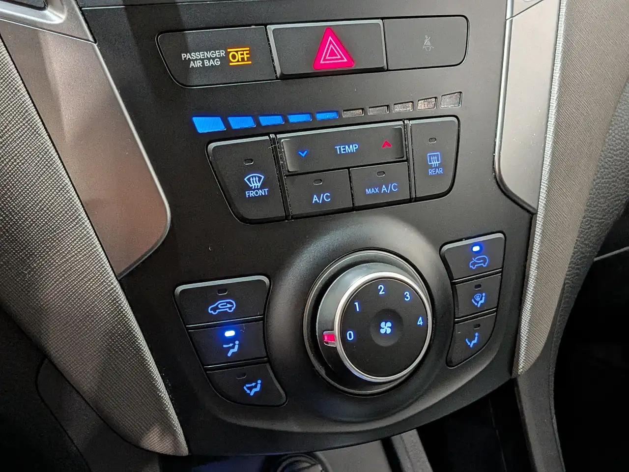 Hyundai SANTA FE снимка Hyundai SANTA FE