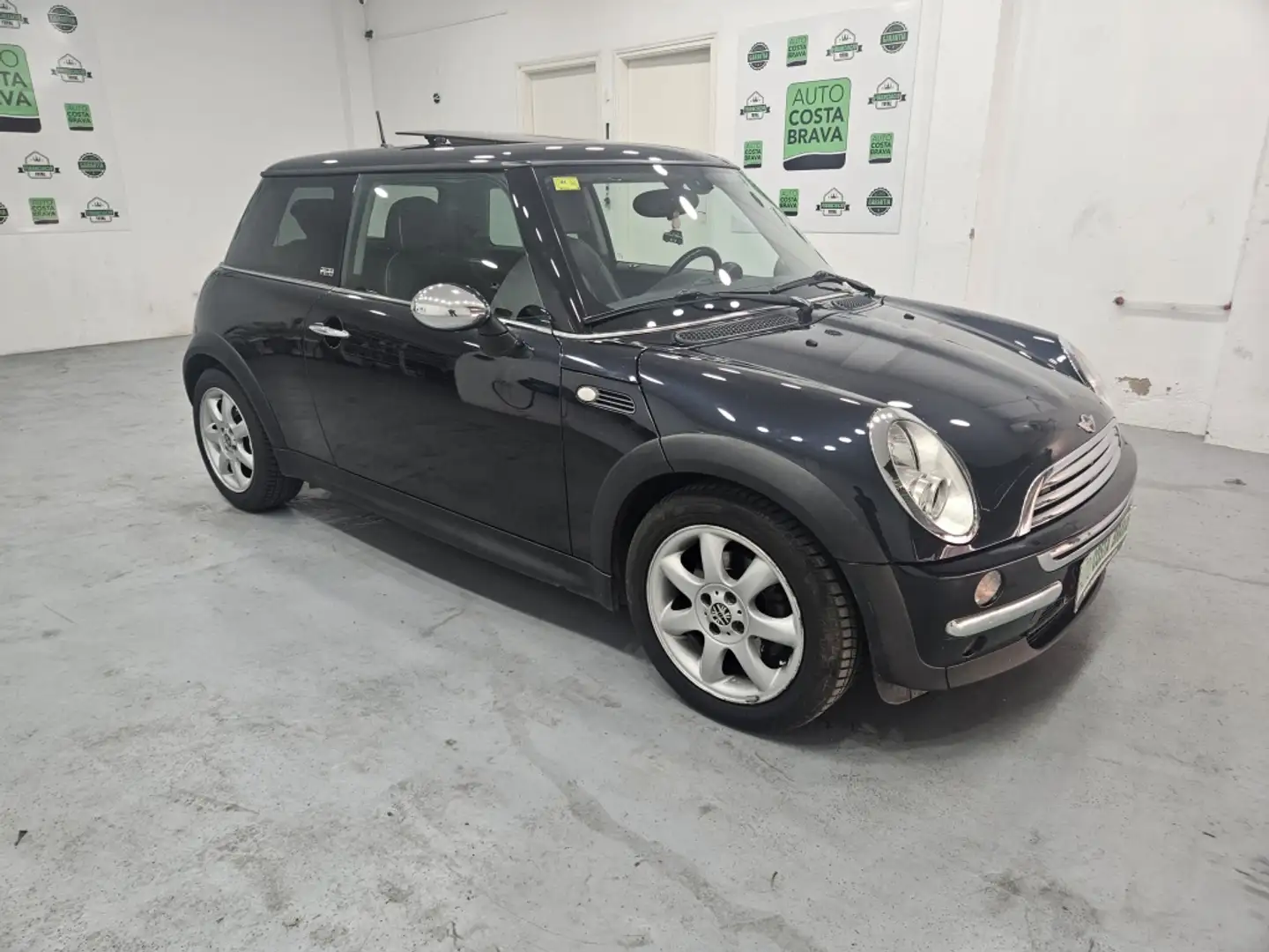 MINI One D Negru - 1