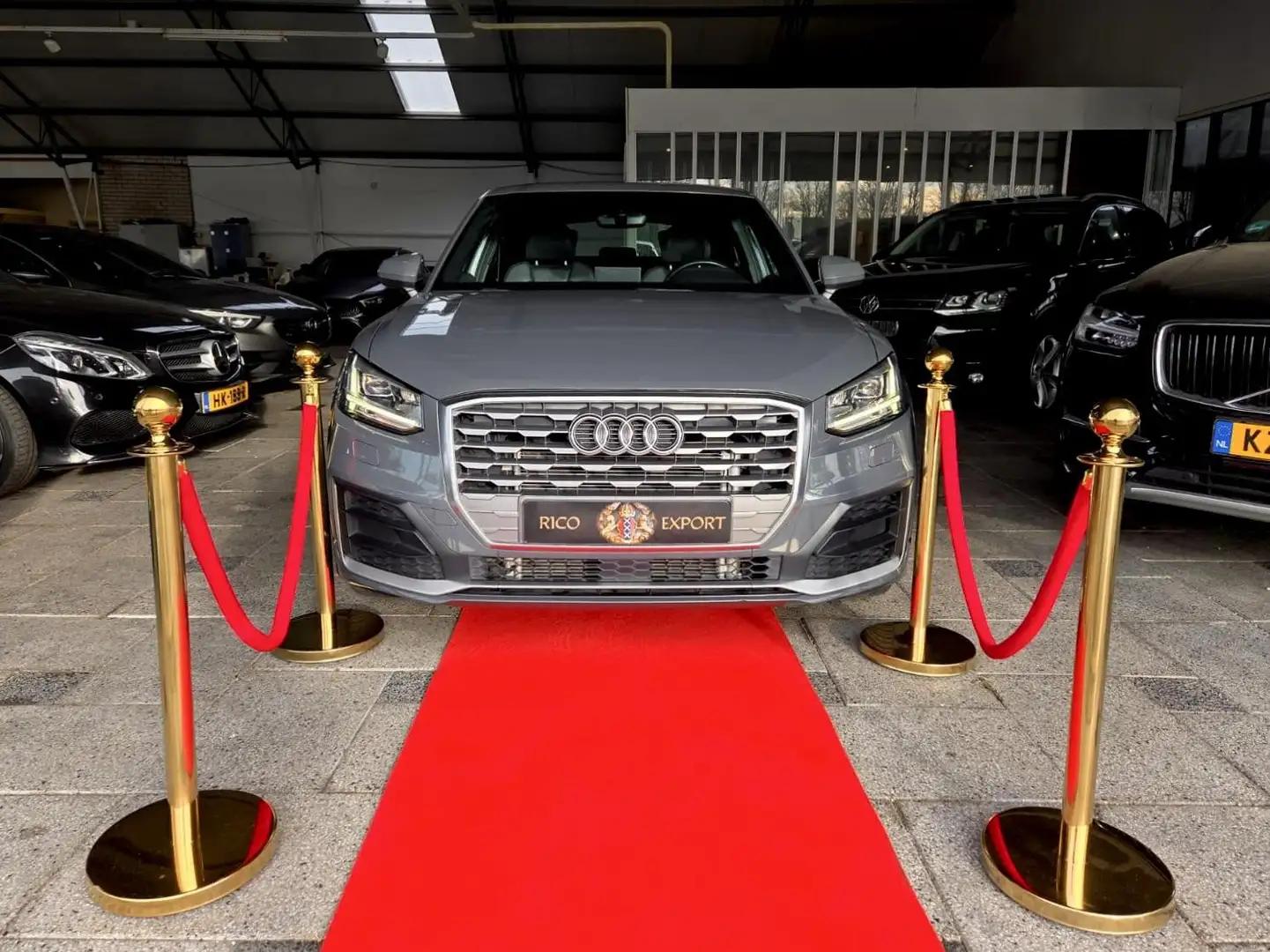 Audi Q2 1.6 TDI MANUAL 3X S-LINE! XENON LED! 2019 Grau - 1