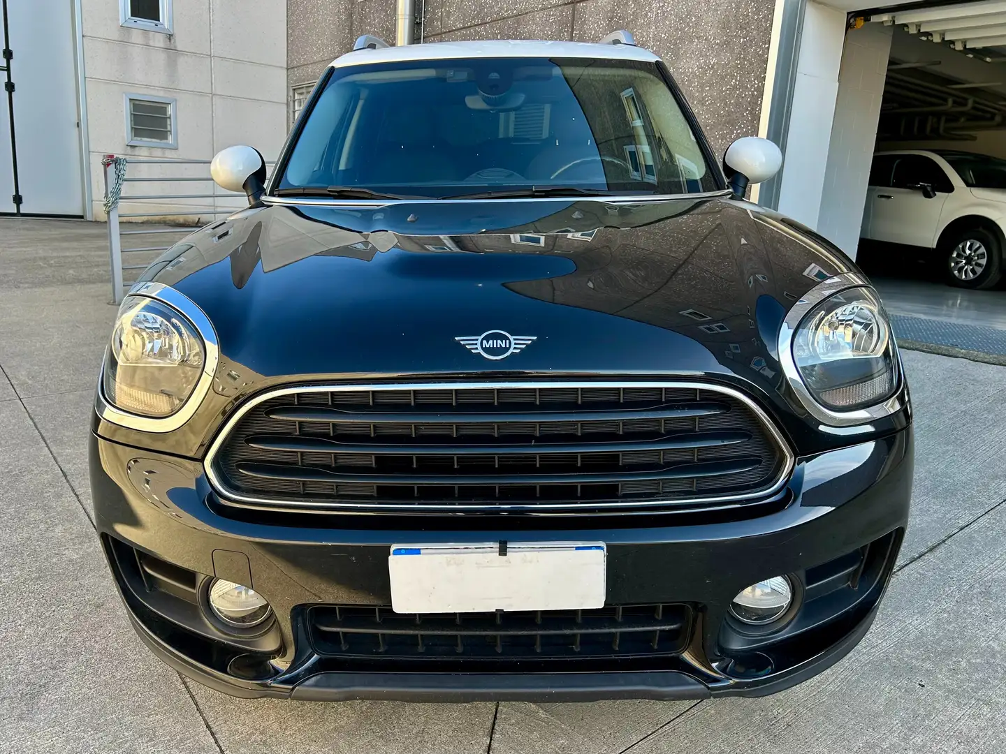 MINI Cooper D Countryman Countryman F60 2.0 Cruise Navi Sensori Cerchi 17" Negru - 2