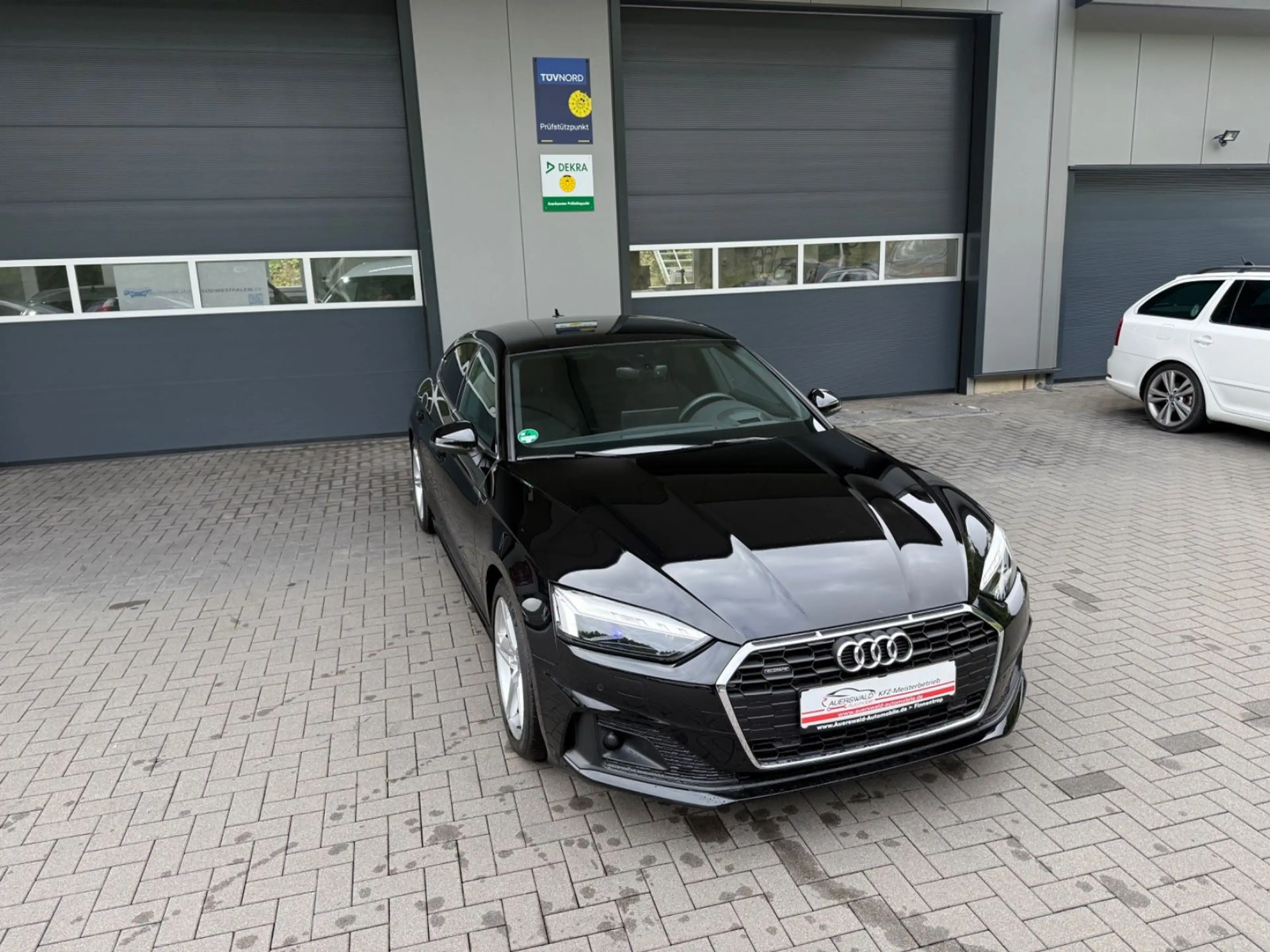 Audi A5 Sportback 40 TDI quattro *DSG *LED *APP *AHK — photo 4