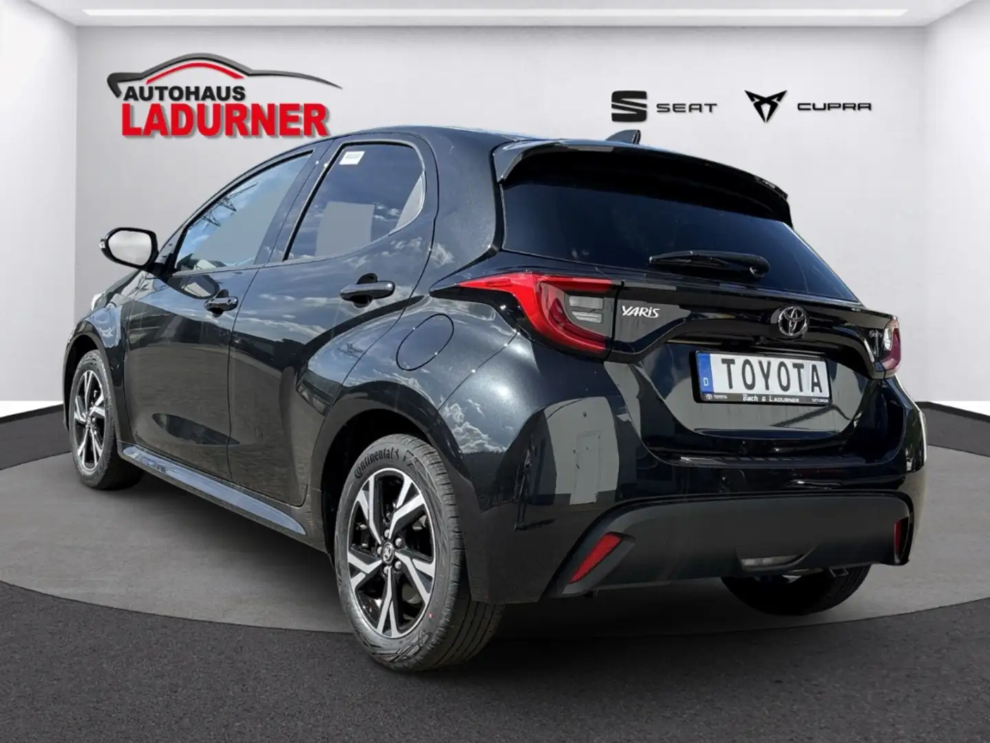 Toyota Yaris Hybrid Teamplayer 1.5 LED Apple CarPlay Android Au Schwarz - 2